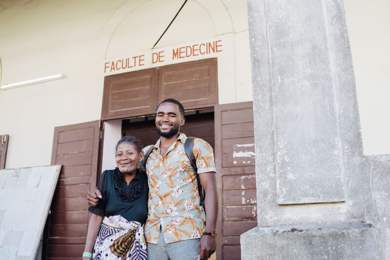 MGD240725_THEOGETTE_MGD08194_AFTER_JC004_HI-LO